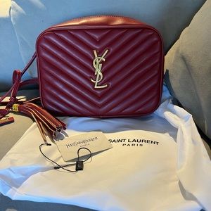 Saint Laurent Red Leather Lou Camera Bag (fake)